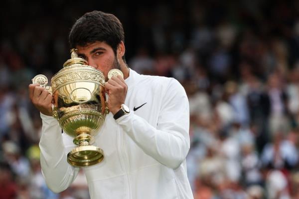 Alcaraz beats Djokovic in five sets to win first Wimbledon title